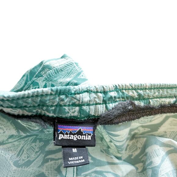 Patagonia 5" Baggies Shorts Sketchy Fish Gem Green Medium (L / XL Fit: See Note) - Picture 8 of 14